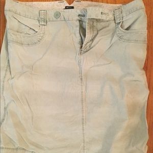 Light green Gap corduroy skirt size 12